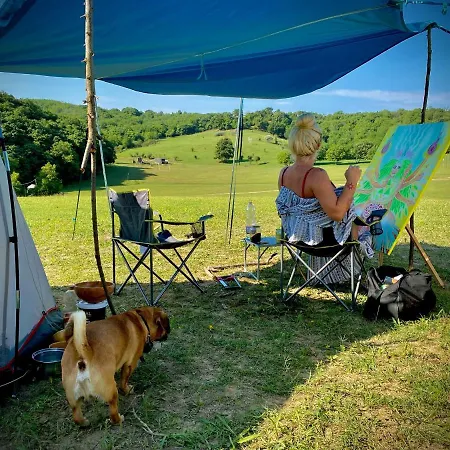 Dharma Horse Shelter & Farmping Kemping
