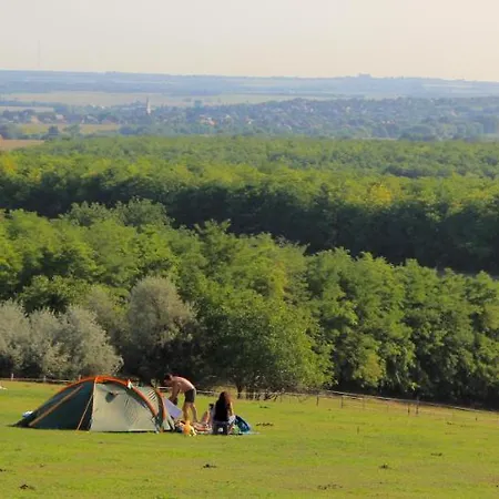 Dharma Horse Shelter Bungalows&farmping Siófok