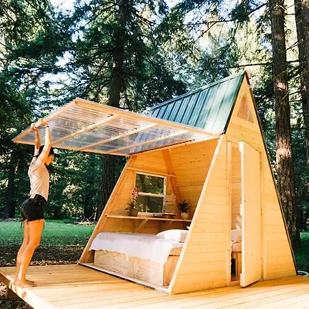 Campingplads Dharma Horse Shelter & Farmping *