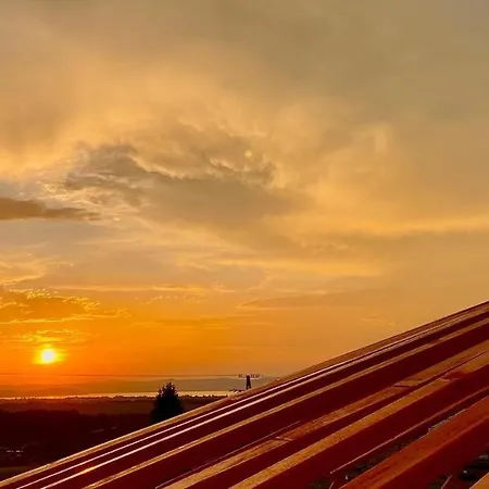 Kemping Dharma Horse Shelter & Farmping