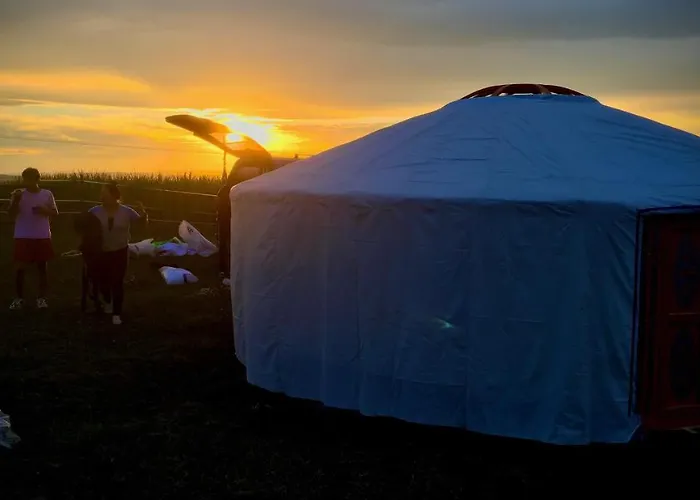 Campingplads Dharma Horse Shelter & Farmping Siófok