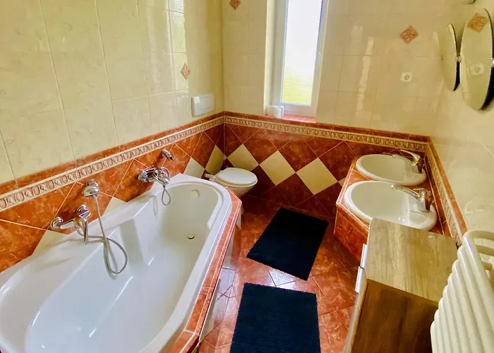 Dharma Horse Shelter & Farmping אתר קמפינג שיופוק