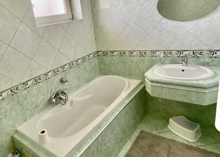 Dharma Horse Shelter & Farmping * שיופוק